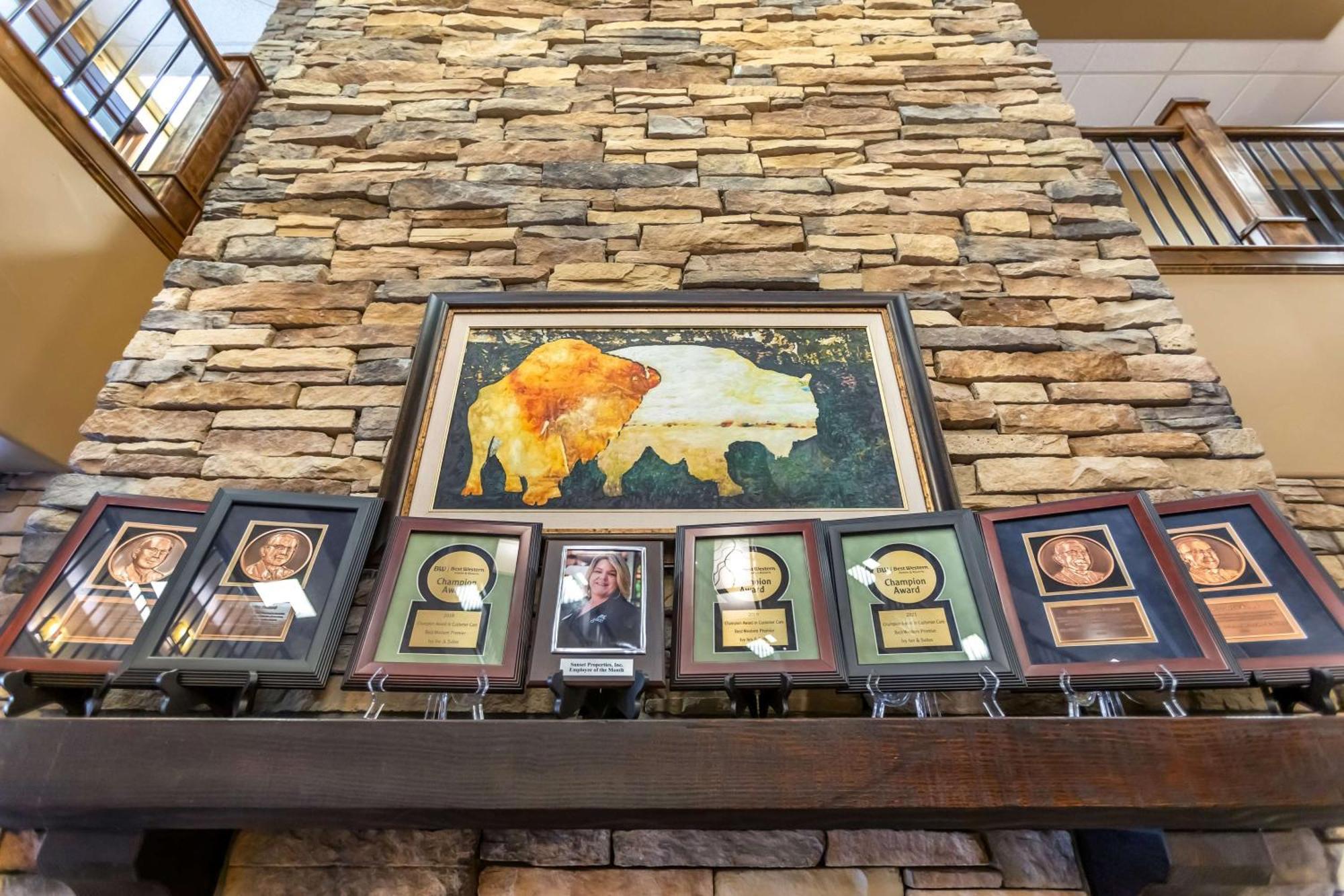 Best Western Premier Ivy Inn & Suites Cody Buitenkant foto